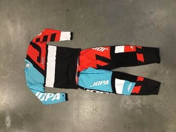 Jopa Tøjsæt Buks - 36 Trøje - L 